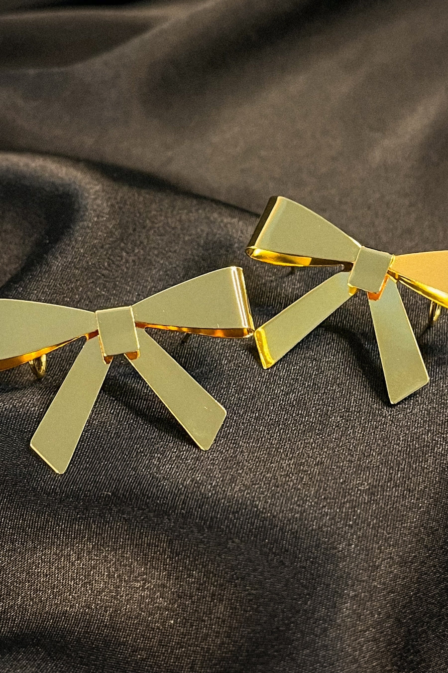 Brinco Ear Cuff Laço Grande
