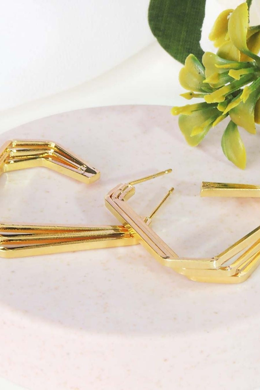Brinco Argola Três Triangulos Banhado em Ouro 18k (BR0251)