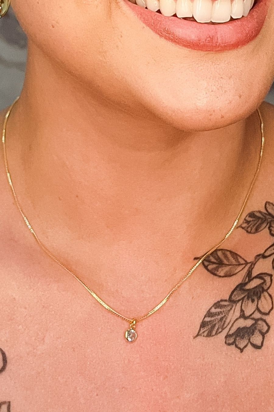 Choker Com Ponto De Luz